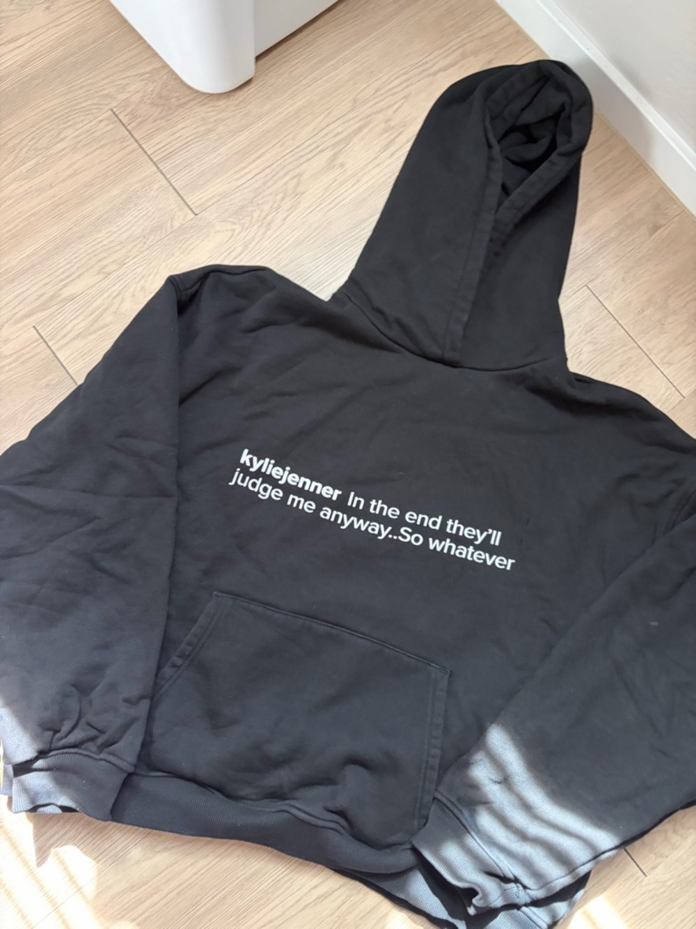 Kylie Jenner Kylie, cosmetic hoodie size large